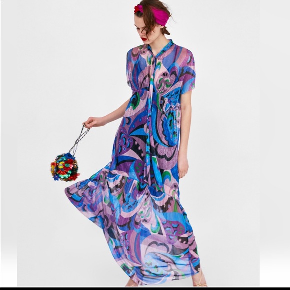 Zara - Picture 1 of 3